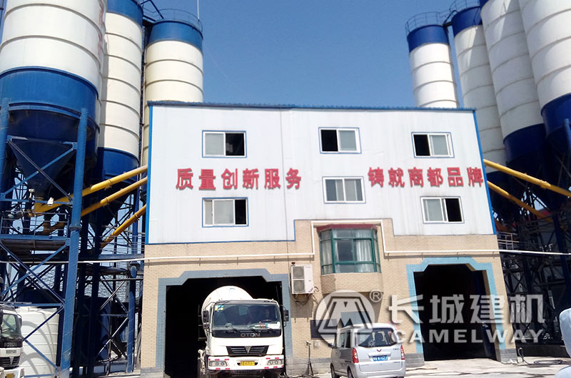 雙180混凝土攪拌站設備實景圖